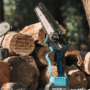 Chainsaw Maintenance: Keep Your Tool Running Smoothly - SeeSii