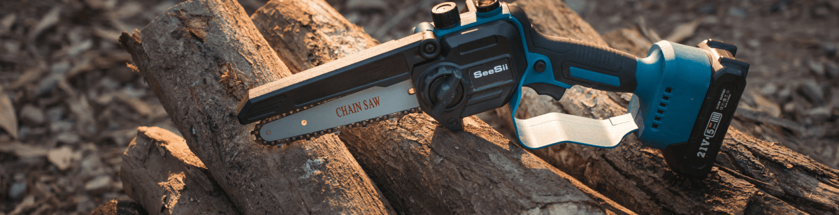 Is It Safe to Use a Chainsaw in the Rain? - SeeSii