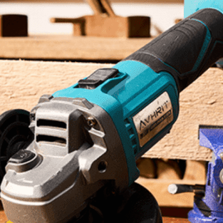 Spot Welding vs. Soldering: Which is Better for Your Battery Projects? - SeeSii