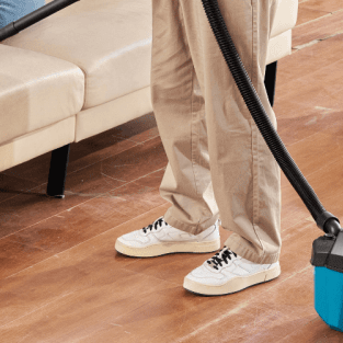 Top 7 Reasons Why You Should Replace Your Mop With A Wet Dry Vacuum - SeeSii