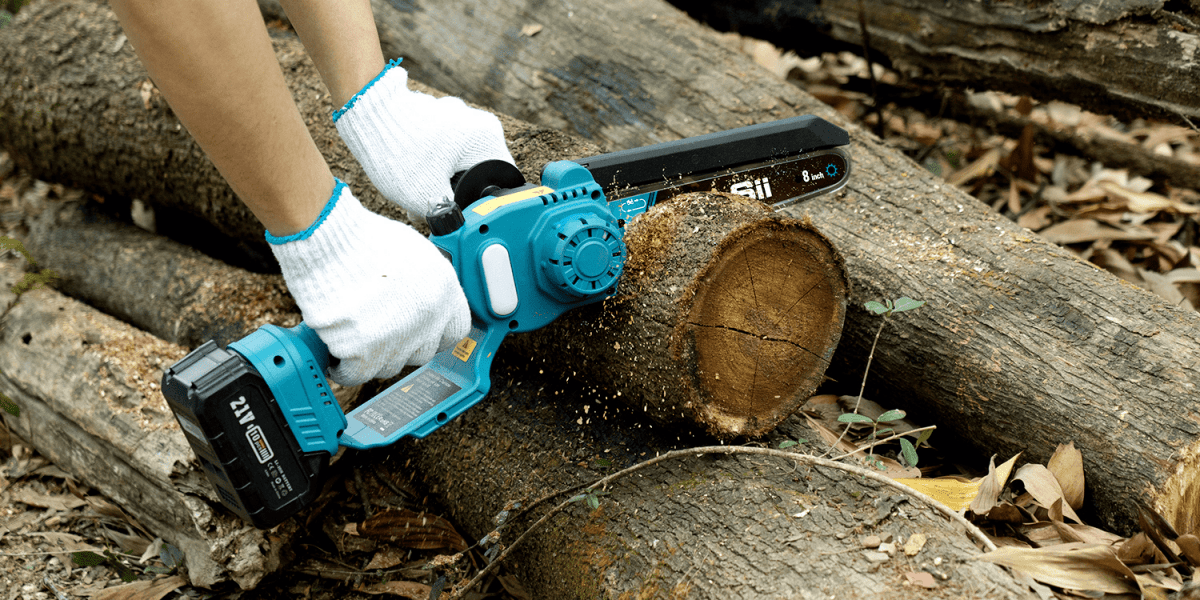 Which Is More Suitable for You, a Handsaw or a Chainsaw? - SeeSii